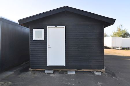 Annex 3.95 x 5.5 x 3.5 m (WxLxH)