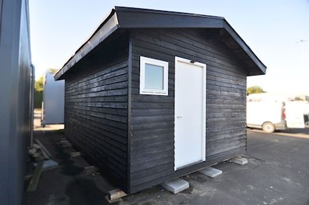 Annex 3.95 x 5.5 x 3.5 m (WxLxH)