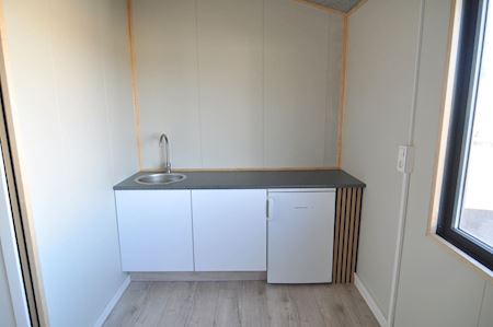 Annex 3.95 x 5.5 x 3.5 m (WxLxH)