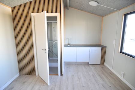 Annex 3.95 x 5.5 x 3.5 m (WxLxH)