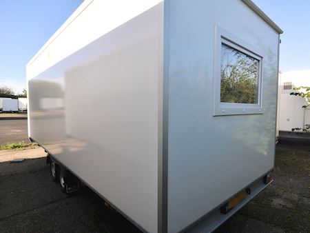 Model 660: Living trailer 2 people