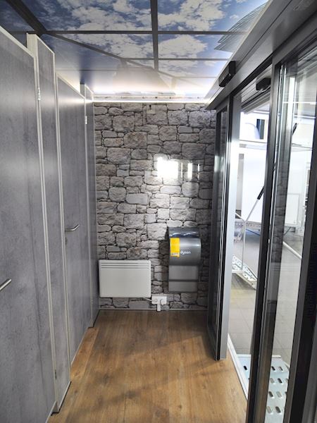 730 VIP toiletvogn 3-1-3