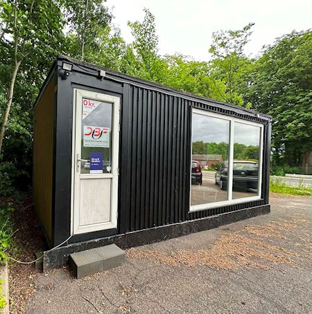 Rigtig fin Kontor Container