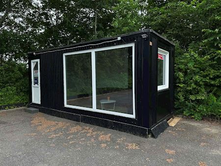 Rigtig fin Kontor Container