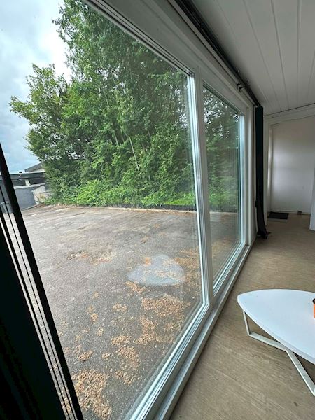 Rigtig fin Kontor Container