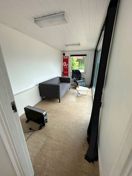 Rigtig fin Kontor Container