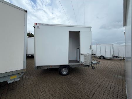 TYPE 320: 4 PERSONERS SPISEVOGN/KONTOR MED TOILET